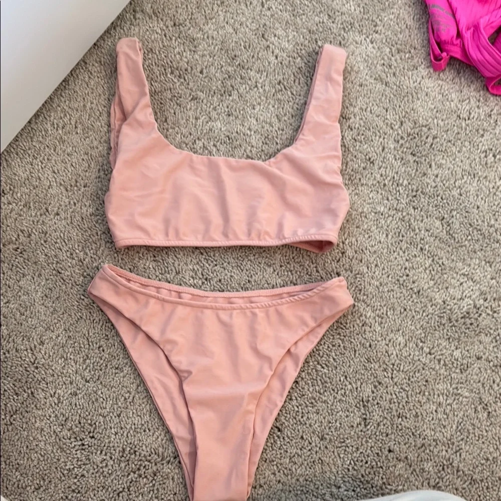 Superdown Bikini - Picture 1 of 5